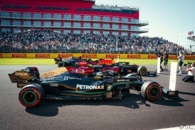 Grâce aux évolutions Mercedes, Red Bull a-t-elle encore la meilleure F1&nbsp;? Hamilton hésite…