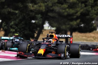 Verstappen et Pérez louent la stratégie de Red Bull après le double podium
