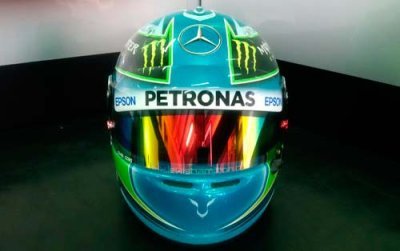 Hamilton interdit d’utiliser un nouveau casque