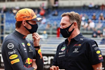 Horner heureux d’enfin mettre ’des  bâtons dans les roues’ de Wolff