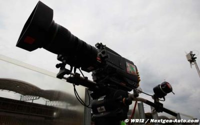 Les photographes et caméramen ne porteront pas de casque