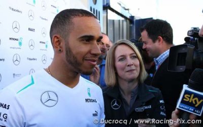 Hamilton s’amuse des spéculations sur la forme de Mercedes