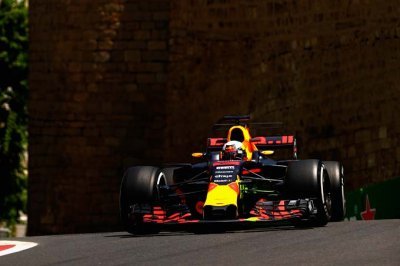 Ricciardo ravi de la compétitivité de la RB13 à Bakou