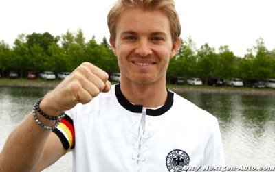 Mercedes confirm Rosberg contract extension