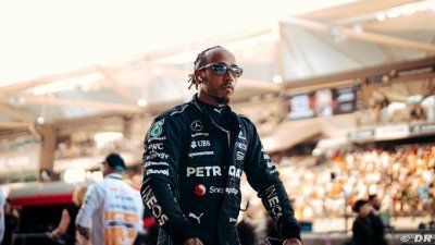 Hamilton&nbsp;: La pression est sur Mercedes F1, ’pas seulement’ sur Wolff
