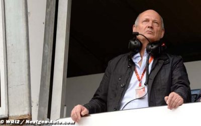 Dennis&nbsp;: Jordan est l’idiot du village Formule 1