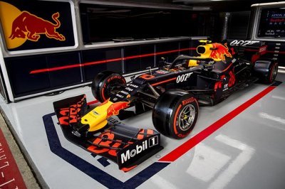 Red Bull arbore une livrée spéciale James Bond à Silverstone