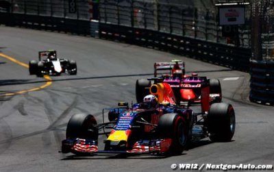 Renault F1 au pied du podium à Monaco