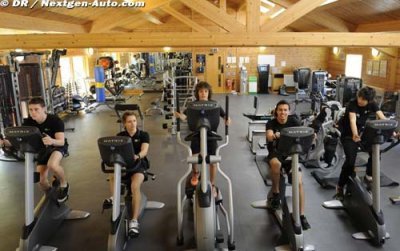 Lotus accueille ses jeunes à l’usine
