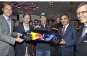 Vettel receives Red Bull Racing-DeZir at Frankfurt