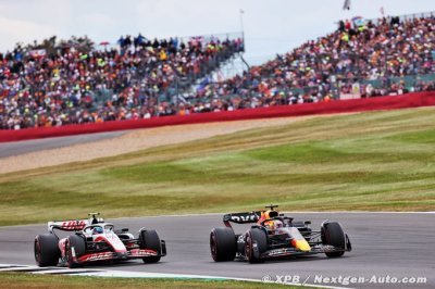 Verstappen se félicite d’une ’bonne bataille’ avec Schumacher