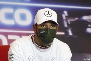 Hamilton ne veut pas rentrer dans une guerre des mots avec Verstappen