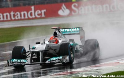 Schumacher can stay on grid ’forever’ - Ecclestone