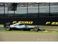 Rosberg domine et gagne, Mercedes remporte le titre constructeurs
