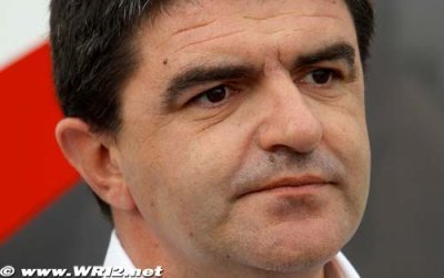 Le manager d’Alonso répond aussi à Sergio Marchionne