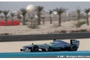 Rosberg takes second consecutive pole for Mercedes