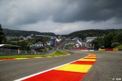 Wolff, Hakkinen say Eau Rouge must be changed