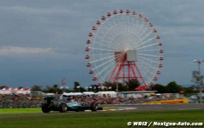 Hamilton s’impose au Japon devant Rosberg