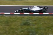 Hamilton bat Verstappen et gagne en Hongrie