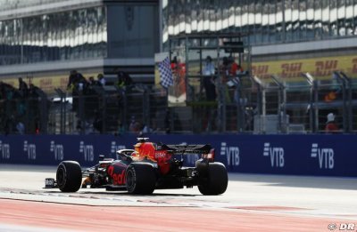 Red Bull eyeing ’all options’ for 2022 engine