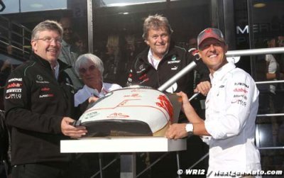 Schumacher to consider non-driving Mercedes role