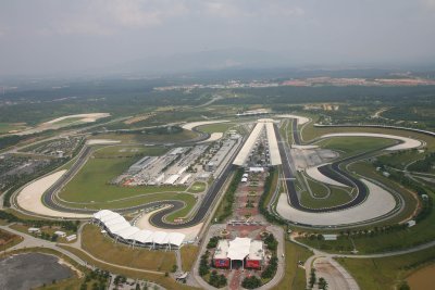 Dix semaines pour préparer Sepang sans données&nbsp;: le pari express de la F1