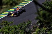 Verstappen critique le resurfaçage, Pérez a eu 'des difficultés'