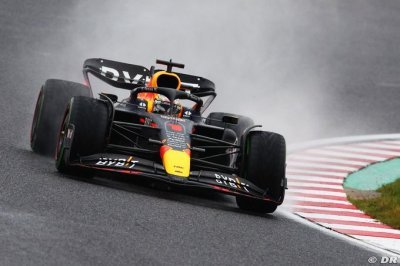 Father tips Verstappen to keep dominating F1