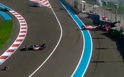 Yas Marina, Race 2: Sprint race cancelled due to barrier damage