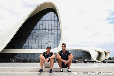 Ricciardo impressionné par la maturité de Verstappen