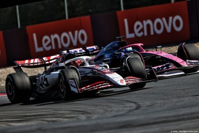 Grâce au ’tank’ de Haas F1, Ocon arrache un point après des batailles&nbsp;’chaudes’