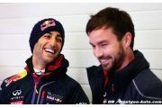 Ricciardo to make own way at Red Bull - Vettel