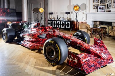 Alfa Romeo F1 présente une ’Art Car’, à voir en piste aux essais&nbsp;?