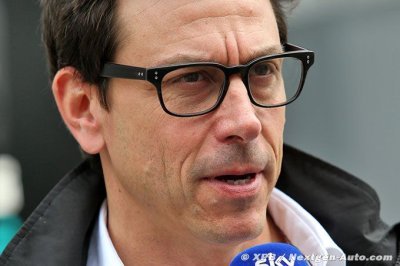Officiel&nbsp;: Toto Wolff, directeur de Mercedes F1, investit dans Aston Martin