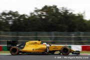Father has fingers crossed for Magnussen's future