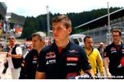 Clampdown means drivers 'more dependent on team' - Verstappen