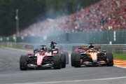L'accrochage Piastri-Leclerc aurait pu très mal se finir, McLaren interpelle la FIA