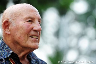 Vettel a ressenti la mort de Stirling Moss comme ’un grand choc’