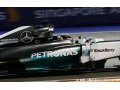Hamilton gagne, Rosberg abandonne à Singapour !