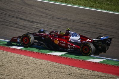 Ferrari appelle à cesser de réagir de manière excessive aux résultats d’Hamilton