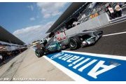 Briatore : Schumacher joue bien son rôle chez Mercedes
