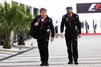 Alonso ’not thinking’ about quitting F1 - physio