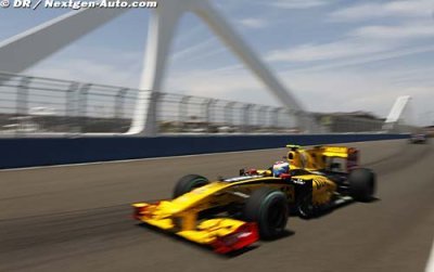 Petrov en démonstration à Moscou avec sa F1