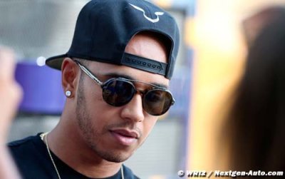 Hamilton aimerait se frotter un peu plus aux Ferrari en 2016