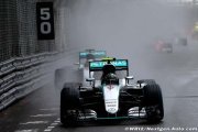 Rosberg a-t-il bien fait d'obéir à Mercedes ?