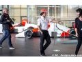 Photos - Perez arrive chez McLaren