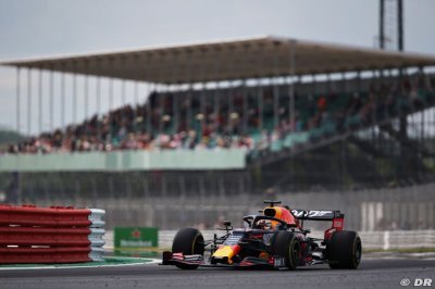 Verstappen&nbsp;: Le nouveau contrat ’enlève les doutes’