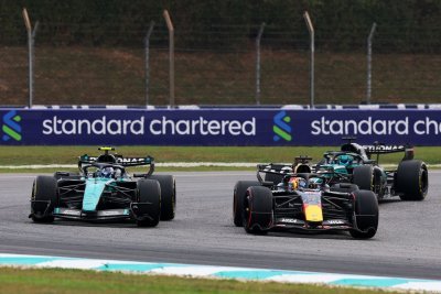 Red Bull ne s’attendait pas à gagner, prête à ’prendre des risques’ pour la suite