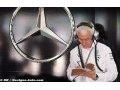Mercedes s'amuse des restructurations chez la concurrence