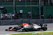 Verstappen aime le fait que Hamilton lutte 'proprement' en piste